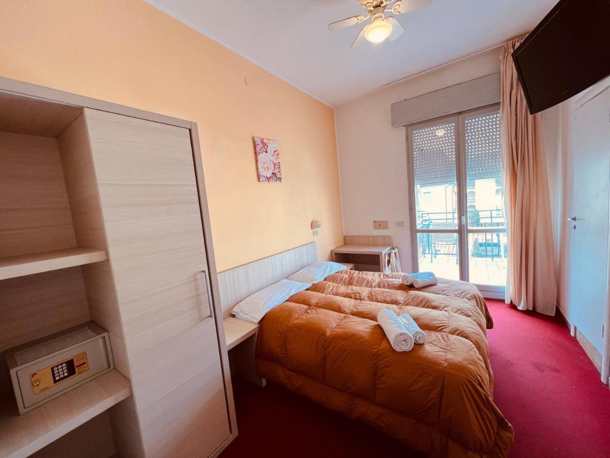Villa Silvie Rose Cesenatico Dış mekan fotoğraf